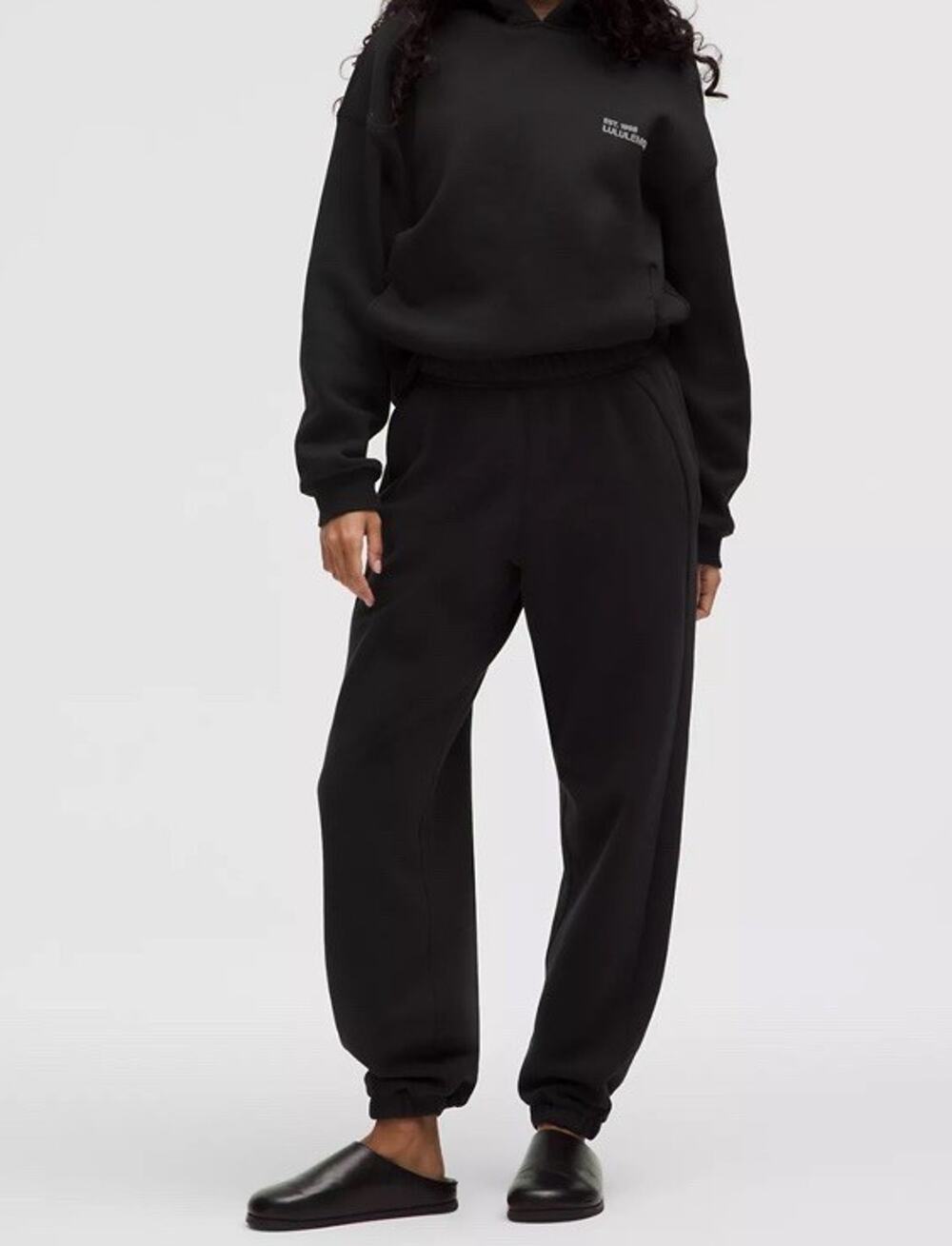 Lululemon Black Scuba Midrise Oversized Fleece Joggers Women MED Size 10 stretch